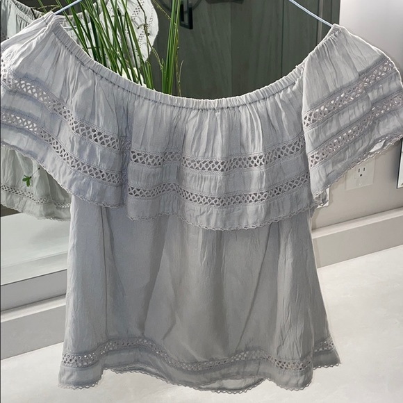 Aritzia Wilfred off the shoulder summer top - Picture 2 of 4